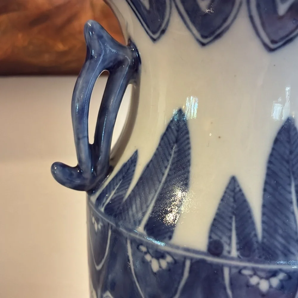 Blue and White Oriental Porcelain Vase - Picture 5 of 9